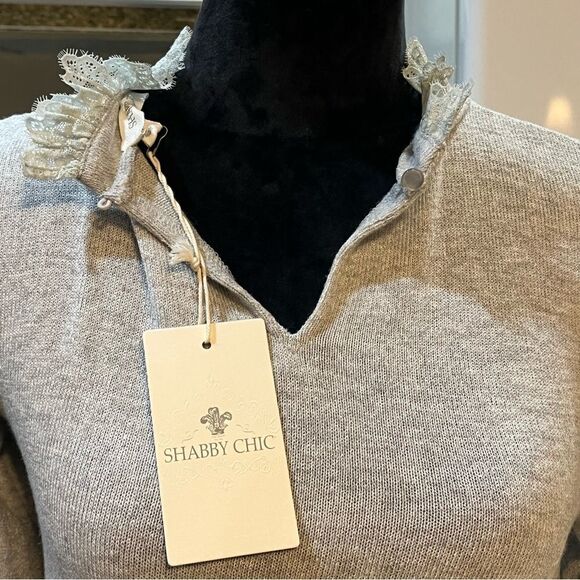 Shabby Chic Grey Keyhole Neck Shirt Sleeve Sweater with Lace Trim. 1 Button sz S - Picture 14 of 16